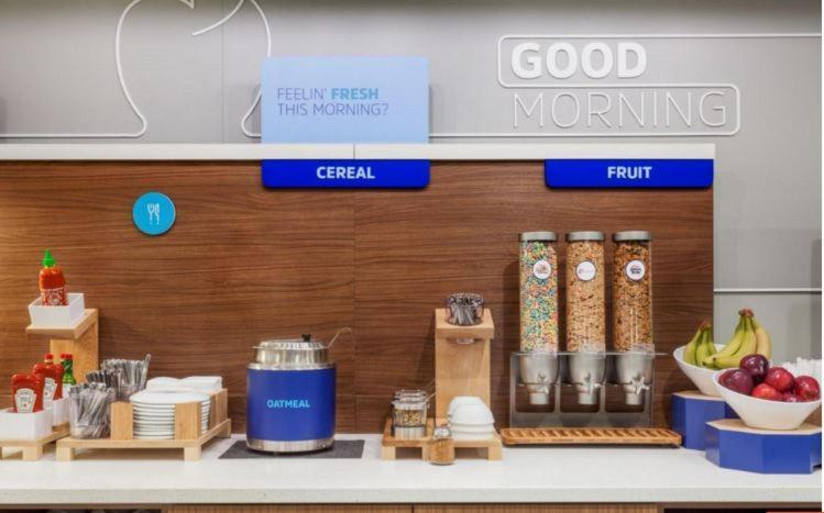 Holiday Inn Express & Suites - Hawaiian Gardens By Ihg Eksteriør bilde