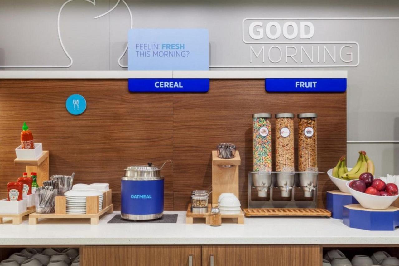 Holiday Inn Express & Suites - Hawaiian Gardens By Ihg Eksteriør bilde