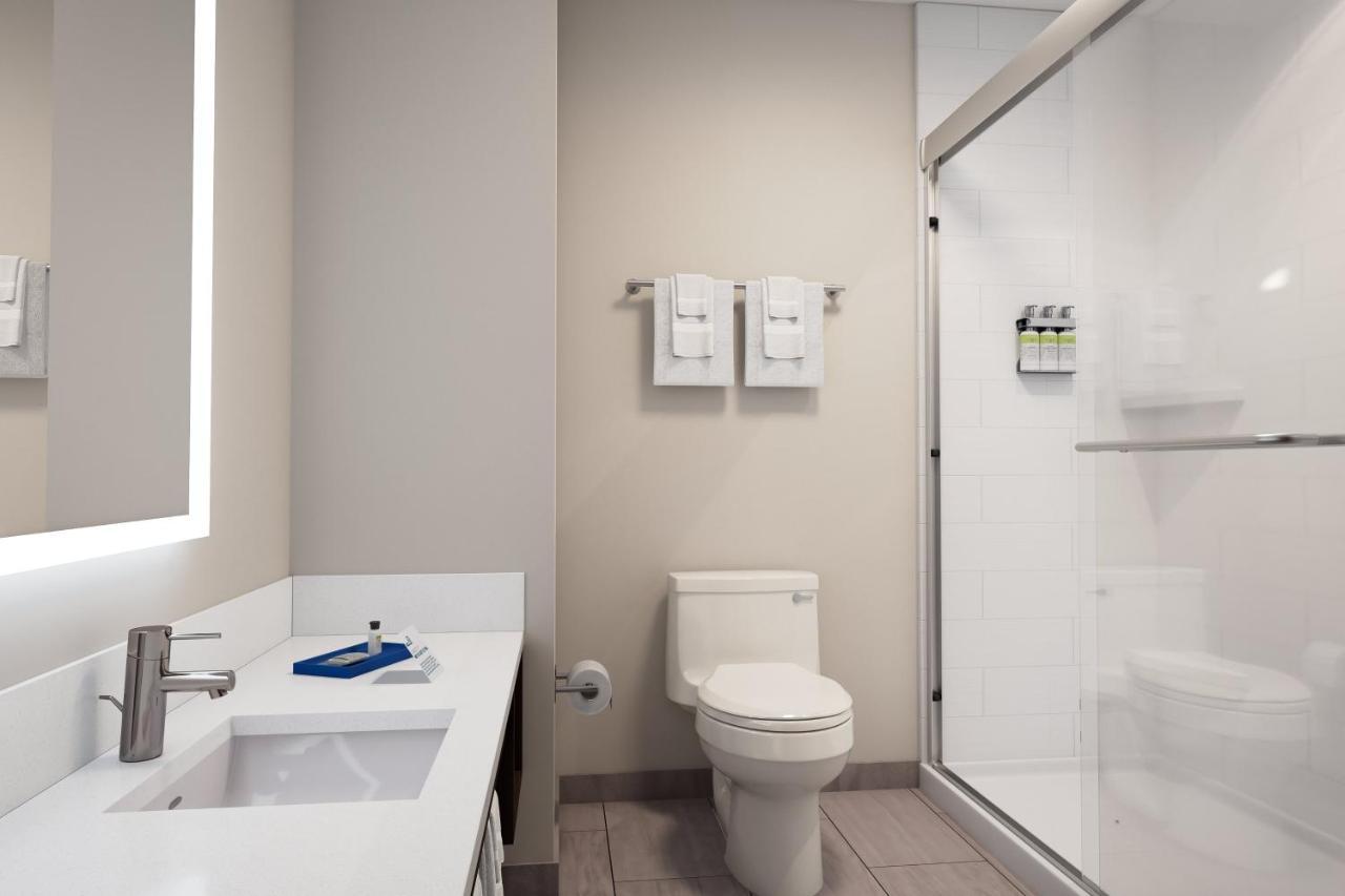 Holiday Inn Express & Suites - Hawaiian Gardens By Ihg Eksteriør bilde