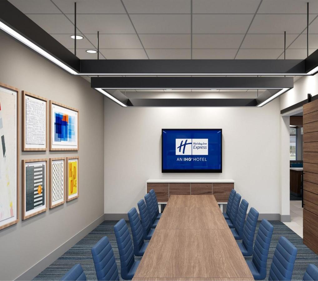 Holiday Inn Express & Suites - Hawaiian Gardens By Ihg Eksteriør bilde